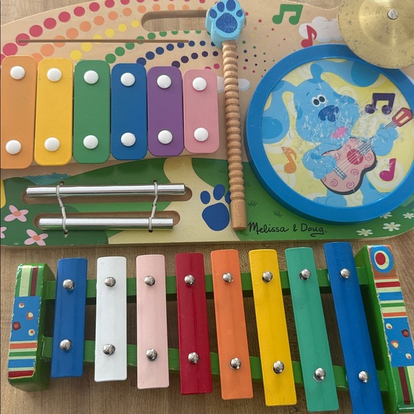 Melissa & Doug Blue's Clues & You! Wooden Music Maker Board & Xylophone - Picture 4 of 5
